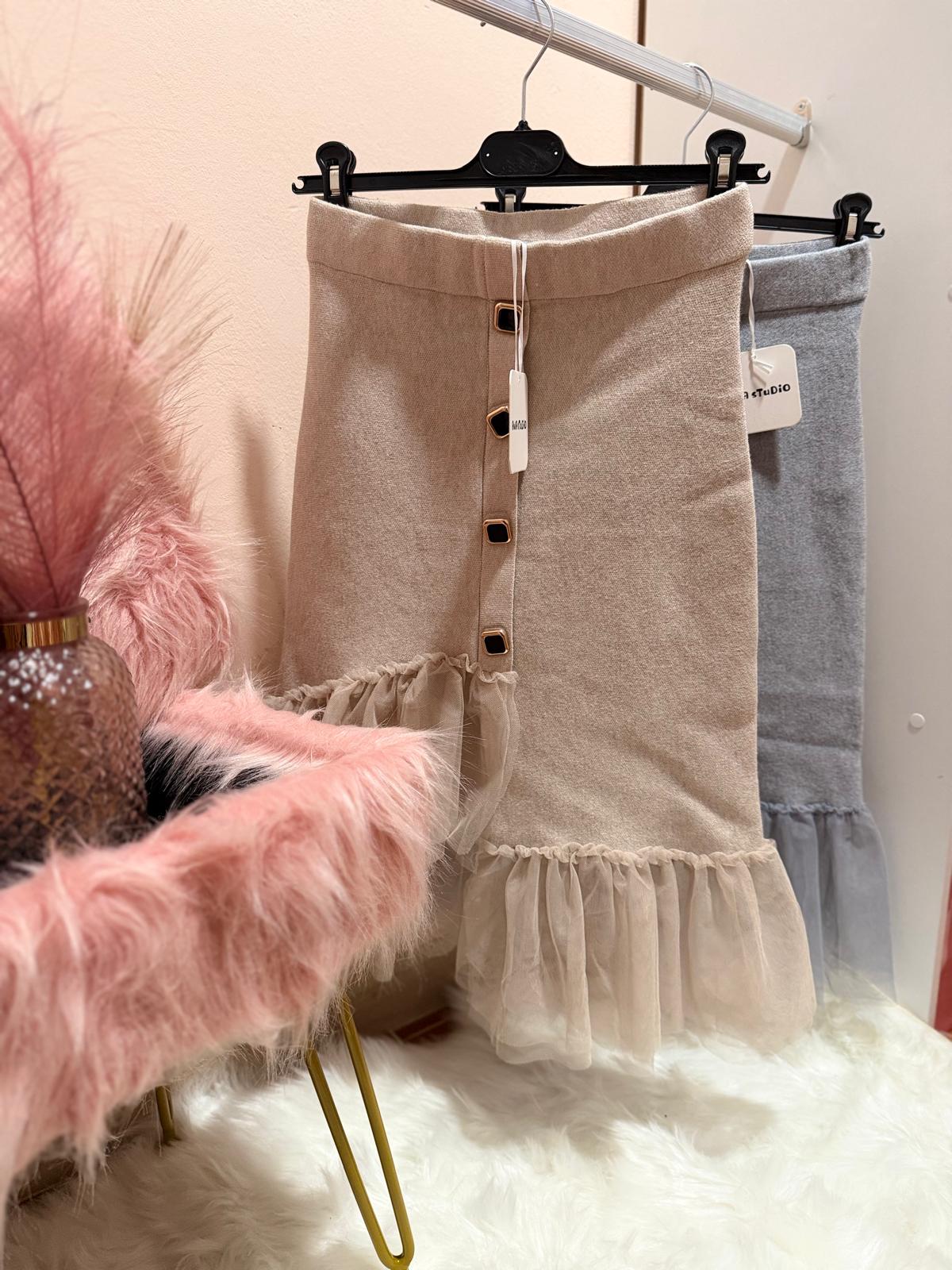 Gonna asimmetrica tulle vita alta con bottoni