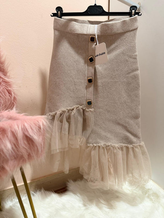 Gonna asimmetrica tulle vita alta con bottoni