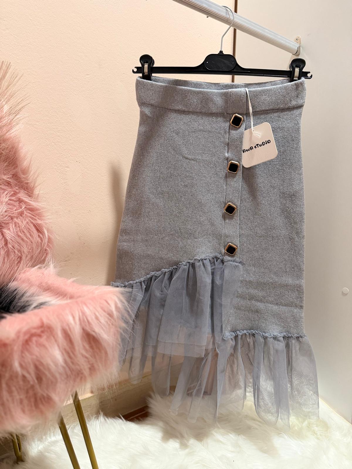 Gonna asimmetrica tulle vita alta con bottoni